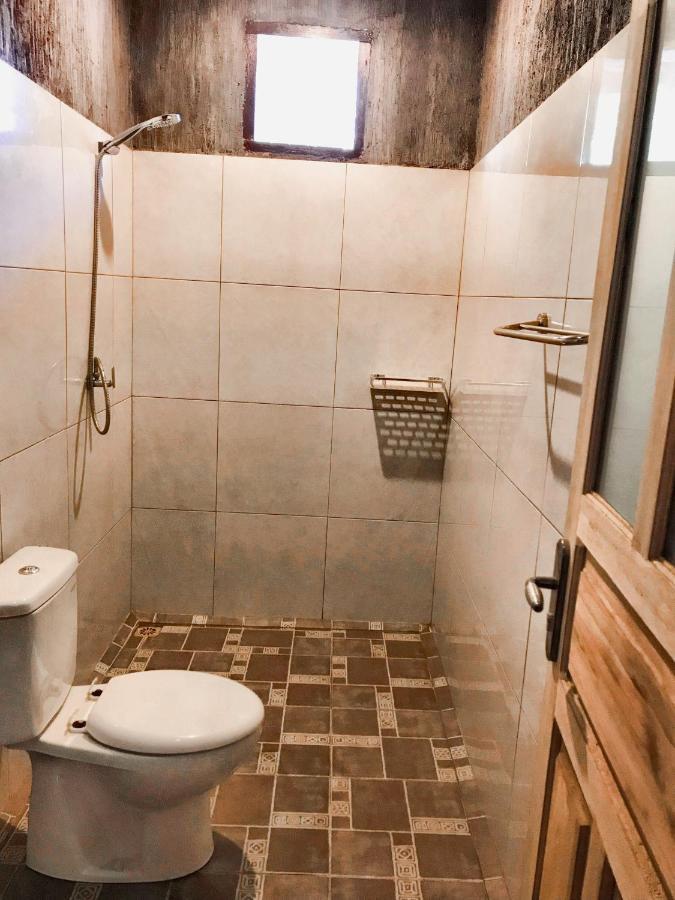 Santai Bungalow ギリ・トラワンガン エクステリア 写真